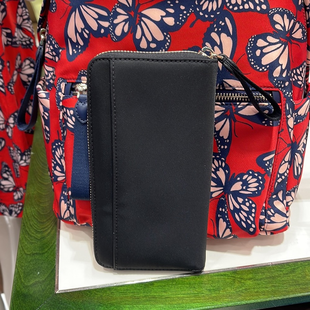 Kate Spade Chelsea Nylon Large Continental Wallet
Color: Black
NWT - Picture 3 of 16